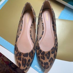 Brand new leopard flats